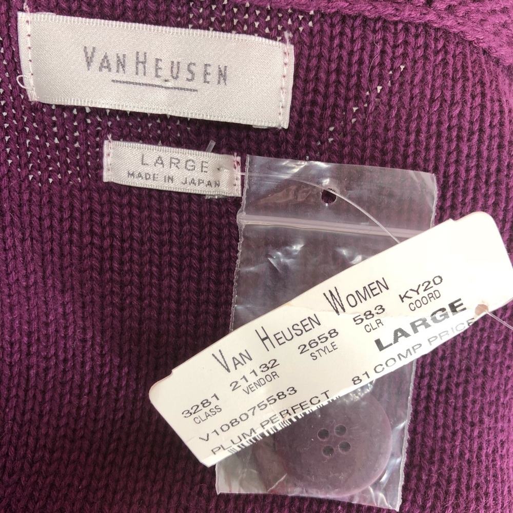 New Van Heusen floral plum large sweater (#23) - Picture 7 of 8